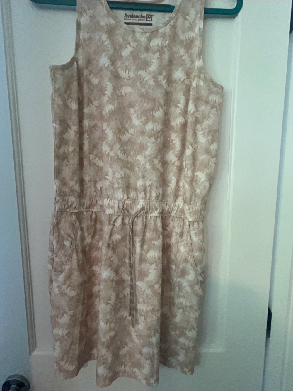 Avalanche Beige Floral Tie-Waist Casual Dress